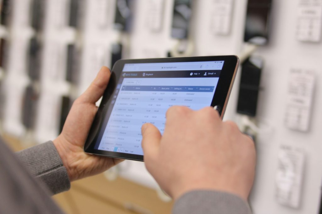 Man-Checking-inventory